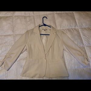 White blazer 3/4 sleeve